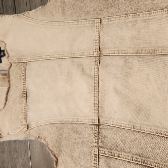 PRETTY LITTLE THING Women's  Tan Sleeveless Denim TopVest Size 8. - Picture 11 of 13